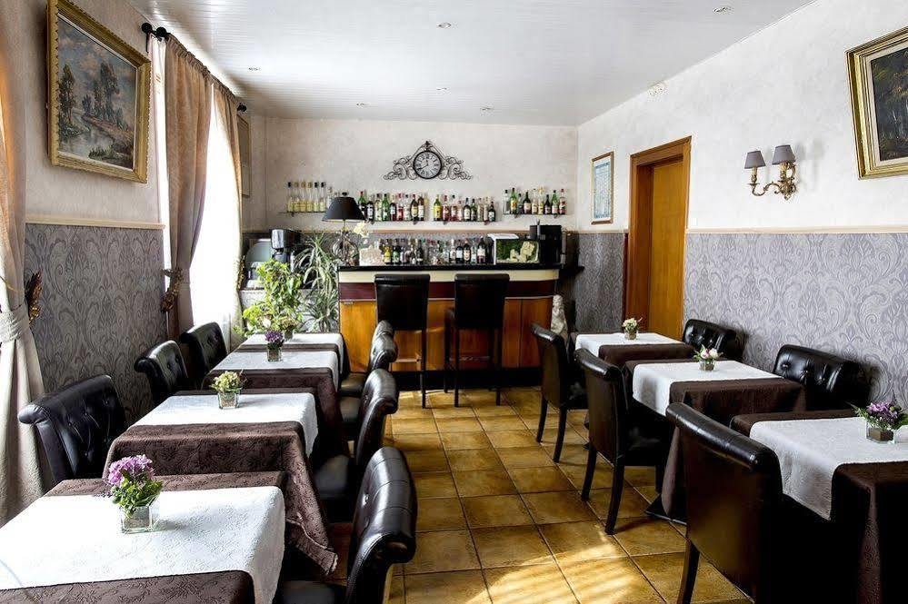 Logis Restaurant La Tête Des Faux Hotel 2*
